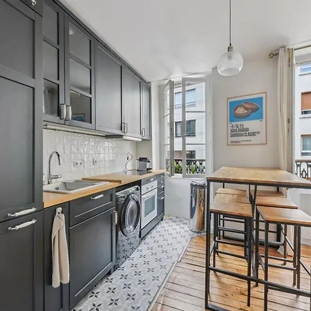 Apartament De Charme Pres De Montmartre By Weekome